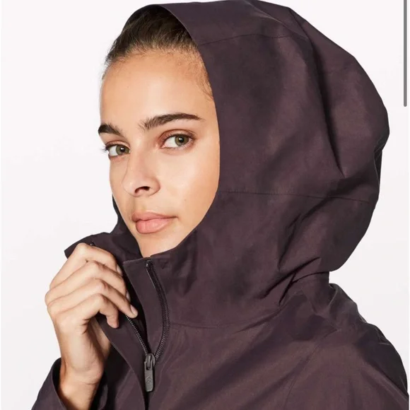 lululemon Rain Haven Jacket - Picture 4 of 12